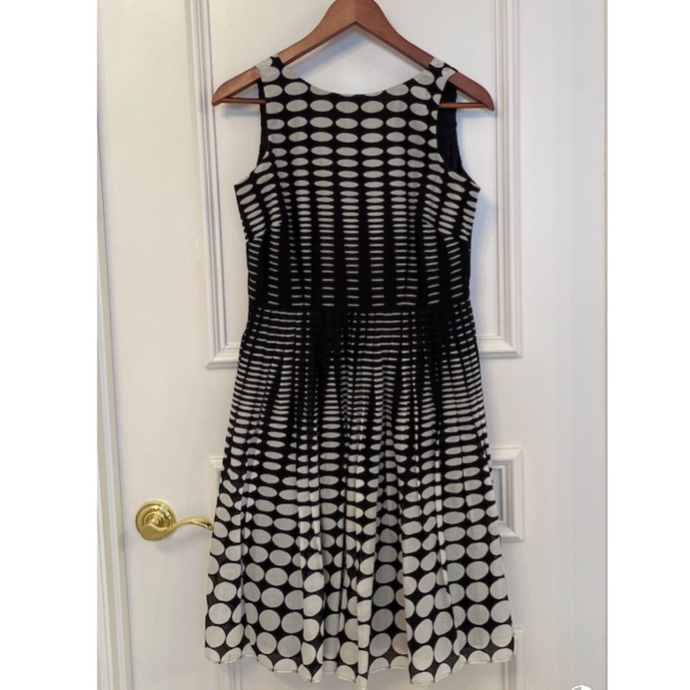 WHITE HOUSE BLACK MARKET-Polka Dot Tea Dress